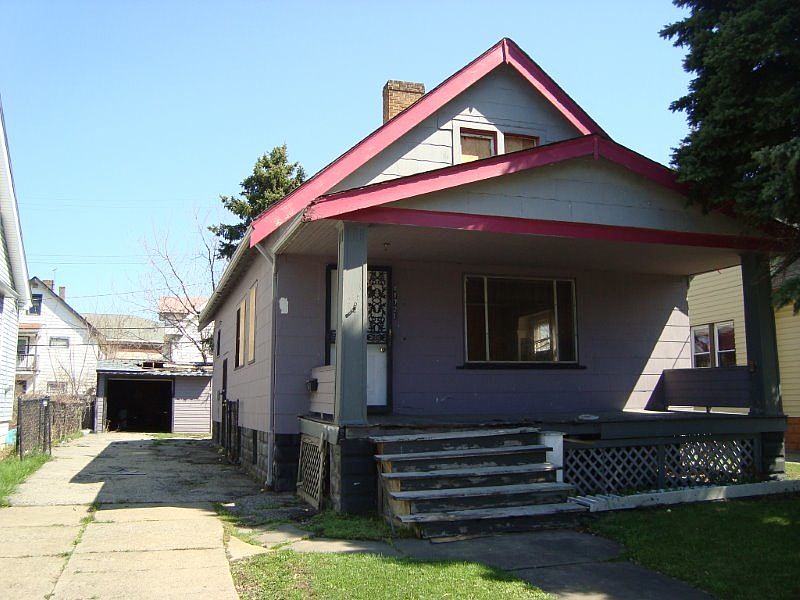 1st image of 11721 Lenacrave Ave