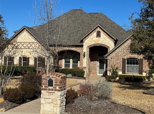 304 Arbor Ln, Haslet, TX 76052