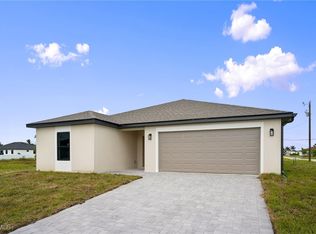 2812 23rd St SW, Lehigh Acres, FL 33976