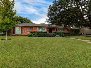 4701 Barkridge Trl, Fort Worth, TX 76109