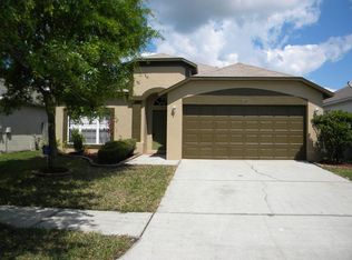 27805 Sky Lake Cir, Zephyrhills, FL 33544