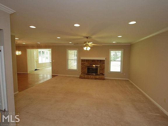 3rd image of 98 Indian Branch Way