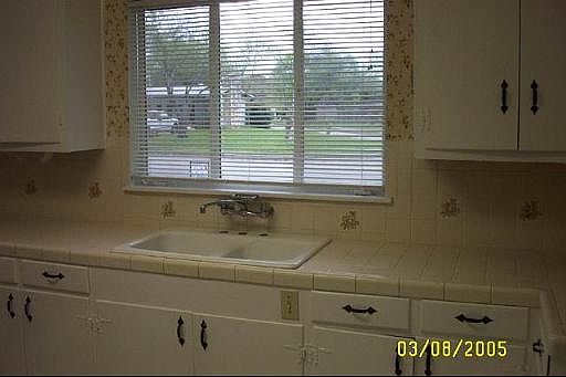 4th image of 407 SHADYWOOD