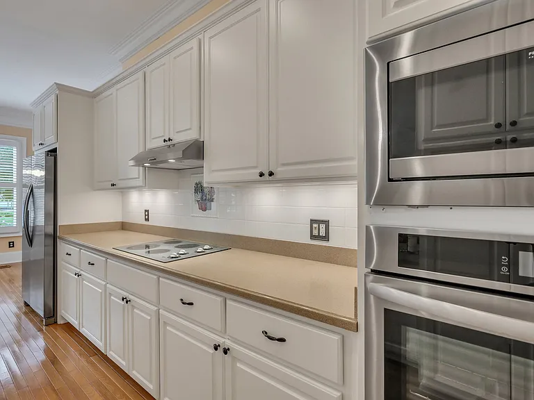 58 Chaucer St — Photo 11