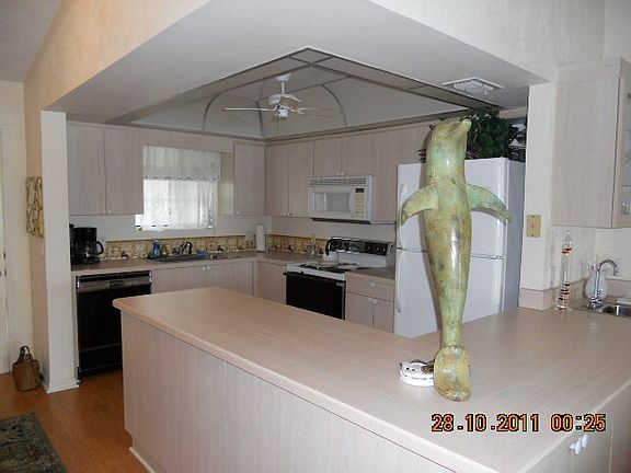 4th image of 607 Ocean Marina Dr