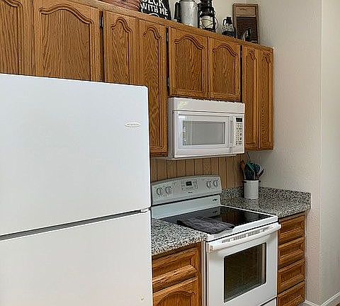 4th image of 6809 120th St E