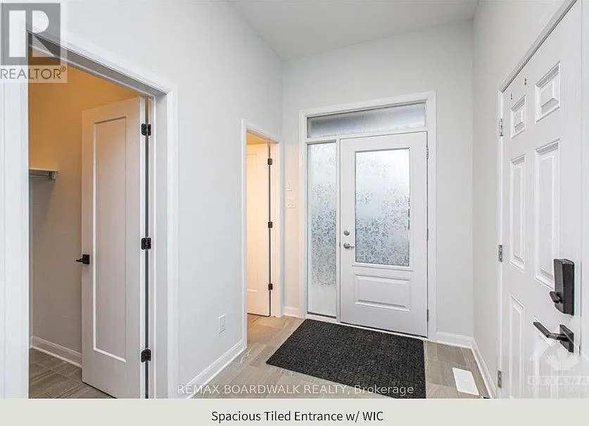 4 bed, $3,000 — Photo 4