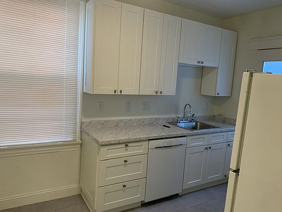 4th image of 2532 Ravine St