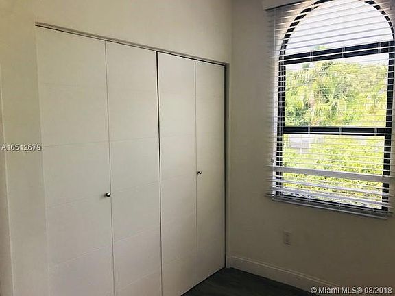 5th image of 473 Mendoza Ave