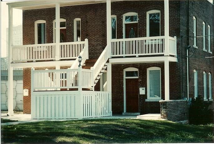 1st image of 523 Cherry St