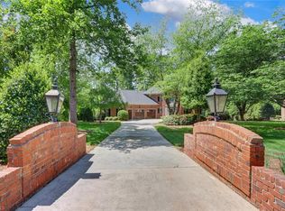18 Sunfish Point, Greensboro, NC 27455