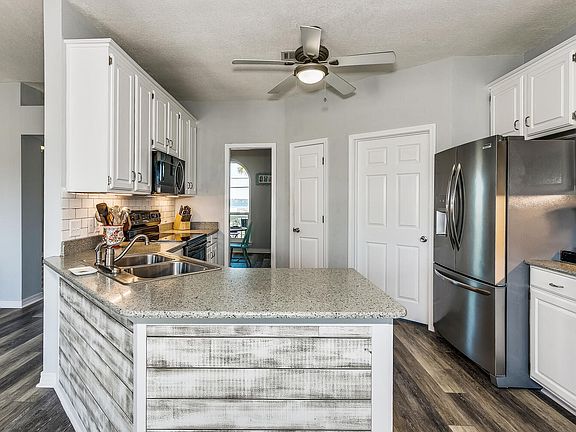 2nd image of 7623 White Sands Blvd