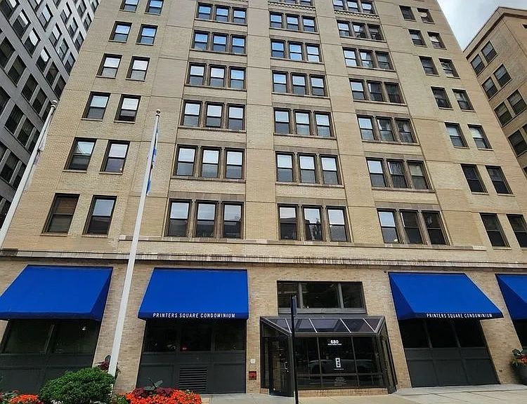 680 S Federal St #909 — Photo 1