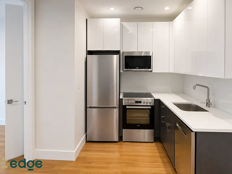 754 Grand St #2F — Photo 2