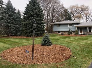 1520 Hamilton Dr, Brookfield, WI 53045