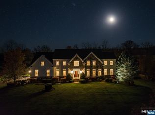 5 Morningside Ct, Flemington, NJ 08822