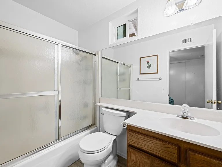 12168 Mount Vernon Ave — Photo 6