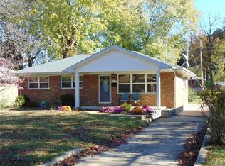 1256 Willow Creek Ln, Saint Louis, MO 63119