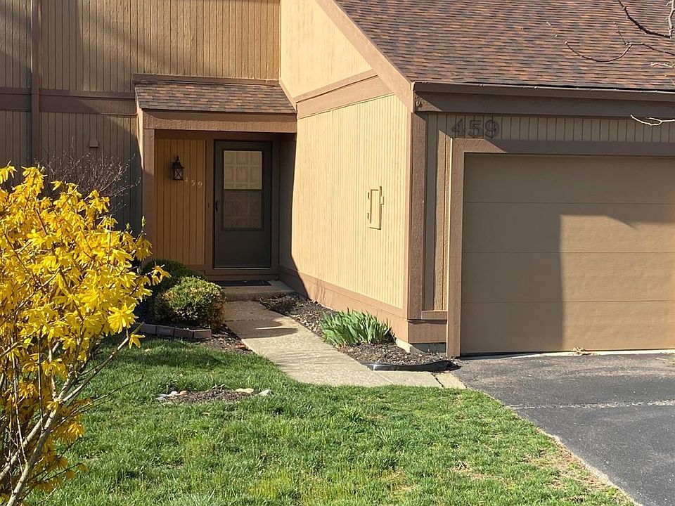 1st image of 459 Clubhouse Dr