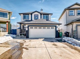 16 N Saddlecrest Park NE, Calgary, AB T3J5E7