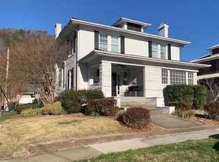 162 Scott Ave, Pikeville, KY 41501