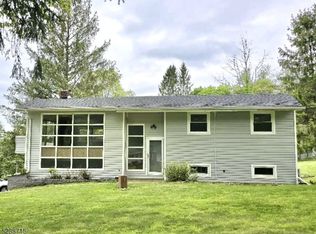 5 Nerewood Rd, Randolph, NJ 07869