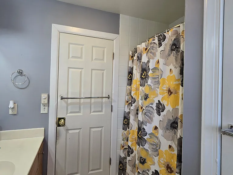 582 State St #1 — Photo 14