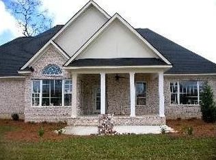 90 Woodchuck Hill Rd, Savannah, GA 31405