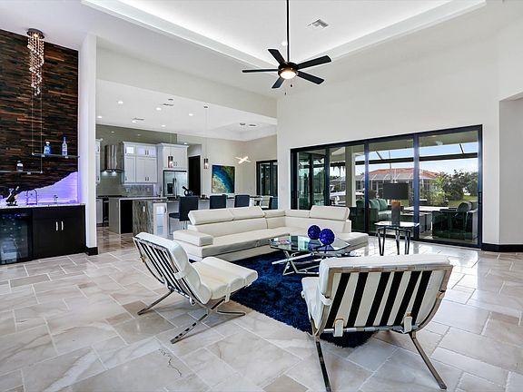 5th image of 2580 SW 28th Pl