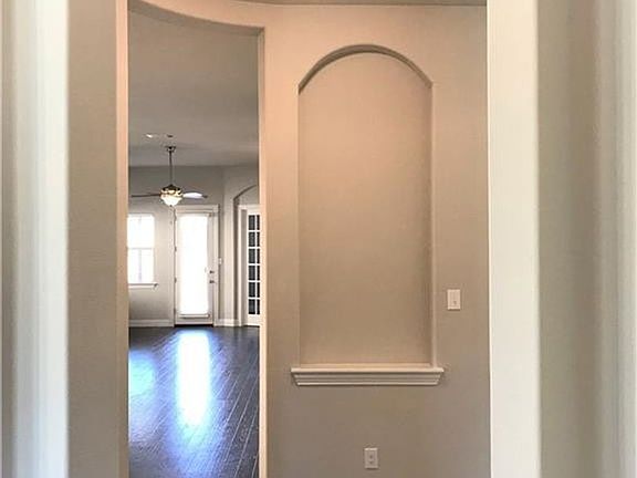 3rd image of 4117 Portola Dr