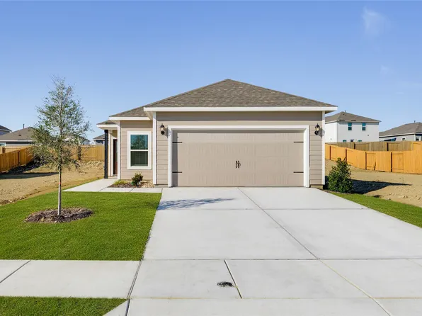 8428 White Wolf Trl, Ponder, TX 76259