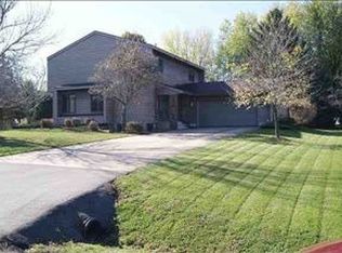 328 S Maryknoll Ave, Marshfield, WI 54449