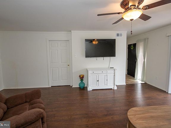 5th image of 11885 Academy Rd #I2