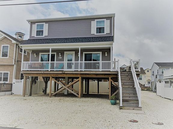 2nd image of 415 Coolidge Ave #A