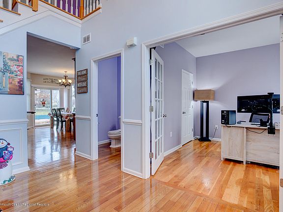 5th image of 501 Plante Ave