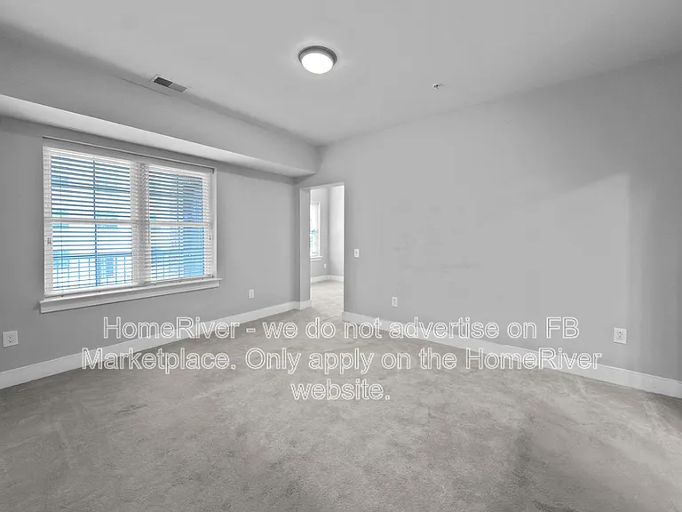 2907 Bleeker St #203 — Photo 9