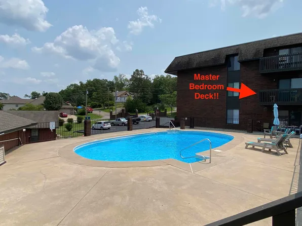 170 Wilshire Drive #80, Hollister, MO 65672