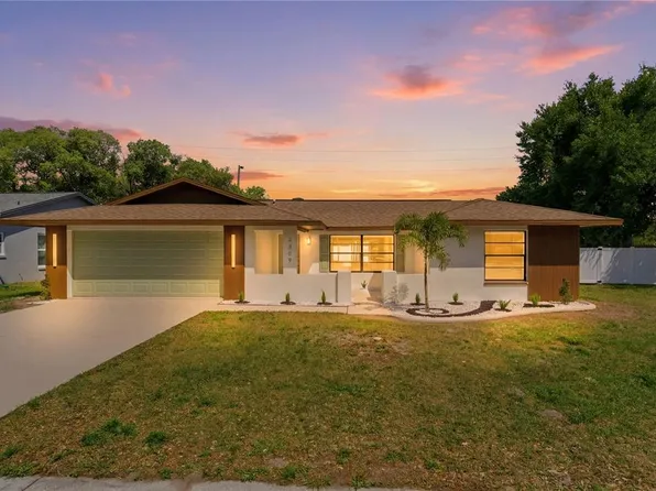 2309 Pin Oak Ln E, Clearwater, FL 33759