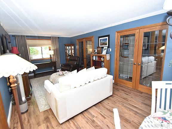 5th image of 105 Maple Avenue #6