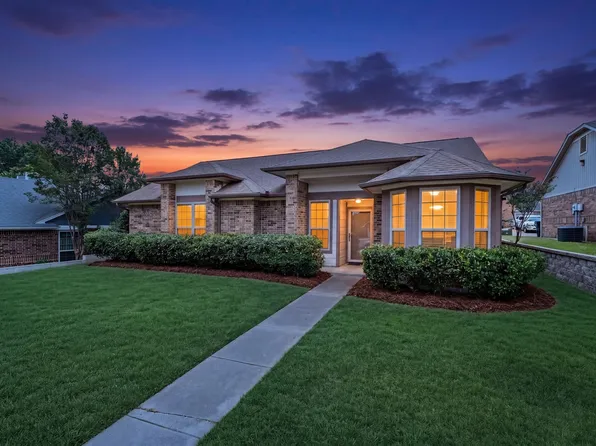 2726 Collins Blvd, Garland, TX 75044