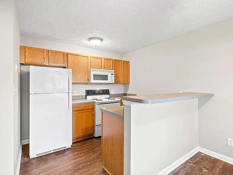 Robb Avenue-765 (x14) — Photo 13