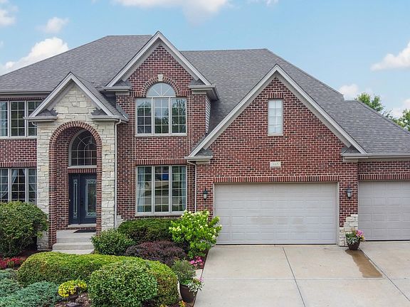 2nd image of 365 Andover Dr