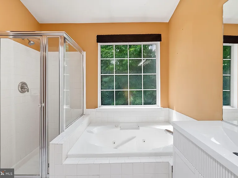 7827 Quill Point Dr — Photo 11