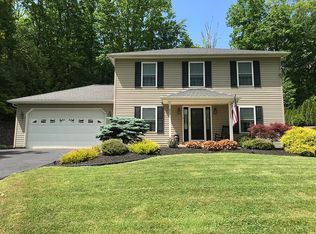 952 Saint Johns Rd, Drums, PA 18222