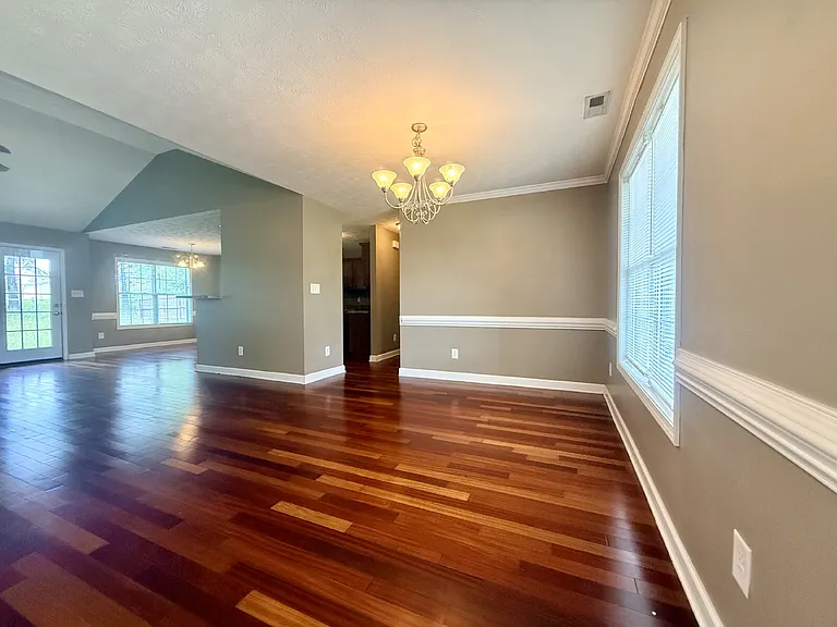 4926 Yorkchester Dr — Photo 3