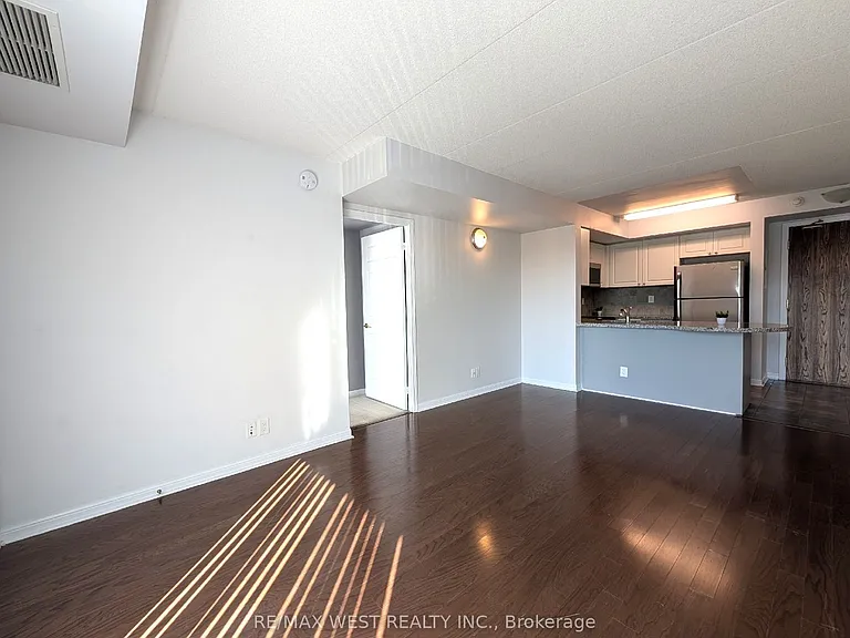 65 Via Rosedale #203 — Photo 8