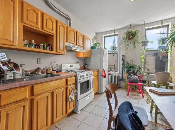 443 Bushwick Avenue image 2 of 22