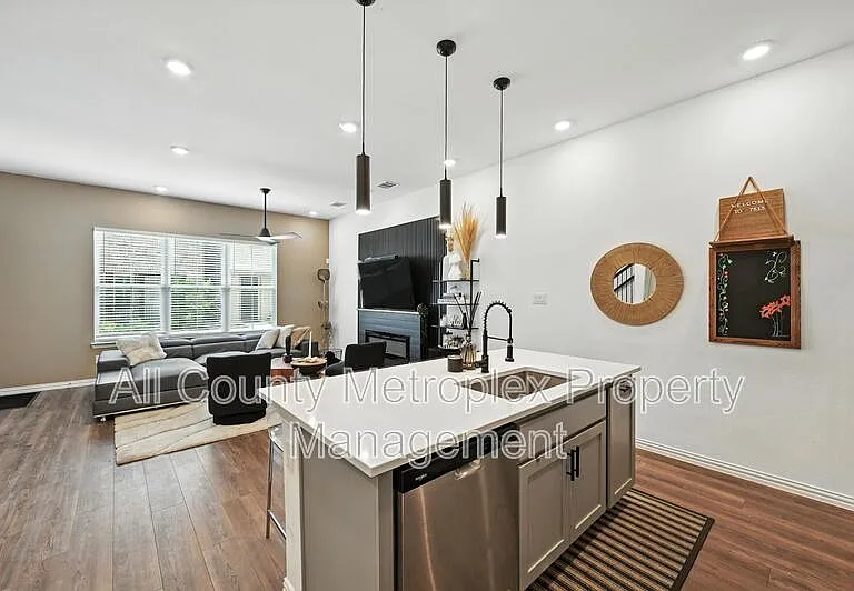 7513 Laburnam Rd — Photo 8
