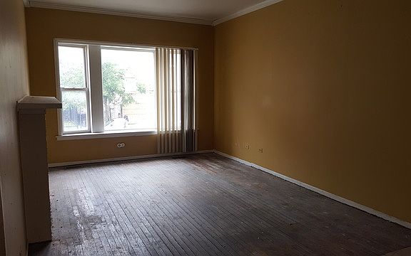 3rd image of 3726 W Polk St #1