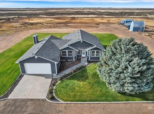 4675 SW Lark Dr, Mountain Home, ID 83647